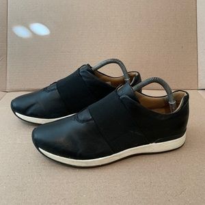 Vionic Codie Womens Black Slip On Shoes Size 9